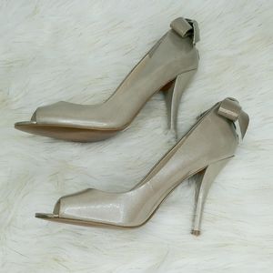 Enzo Angiolini Mistle size 7 peep toe bow pumps